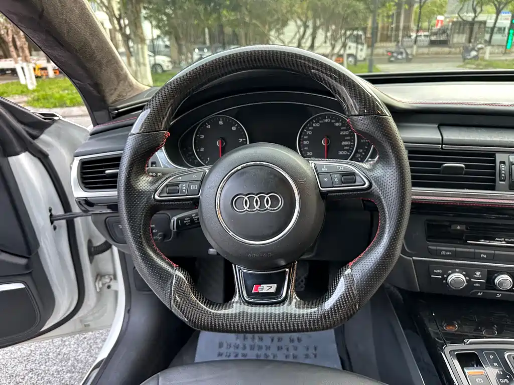 Audi A7 2014 — фото 18