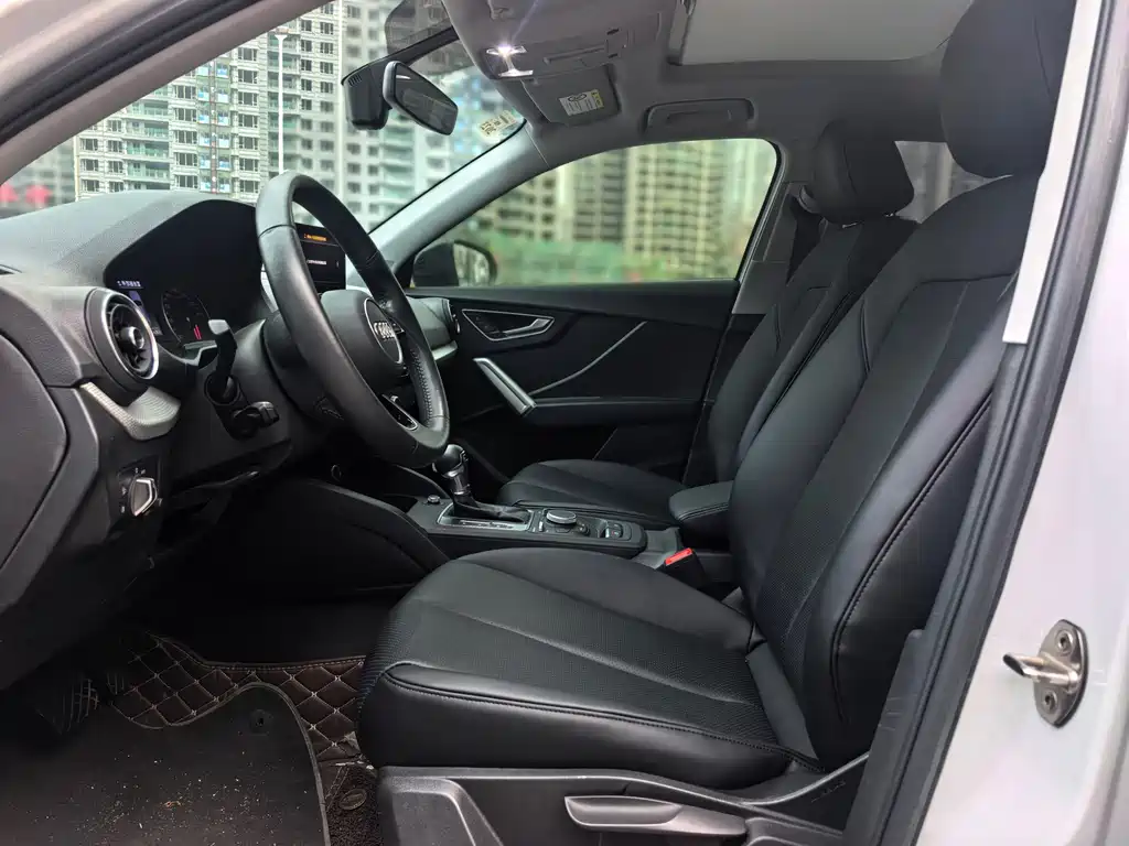 Audi Q2L 2021