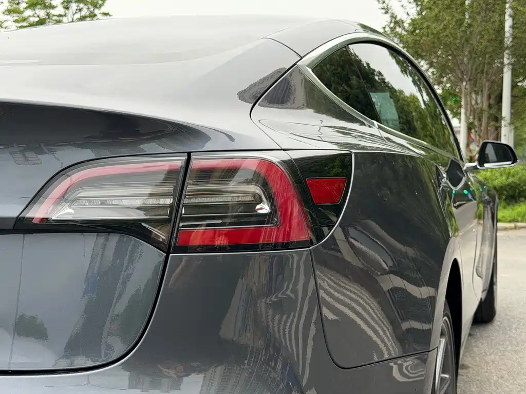 Tesla Model 3 2019 — фото 14