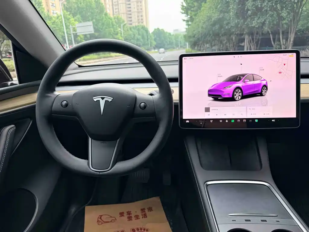 Tesla Model Y 2022 — фото 15