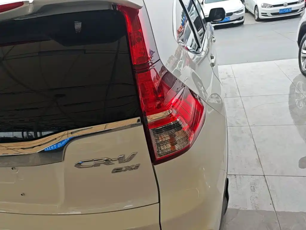 Honda CR-V 2015 — фото 25
