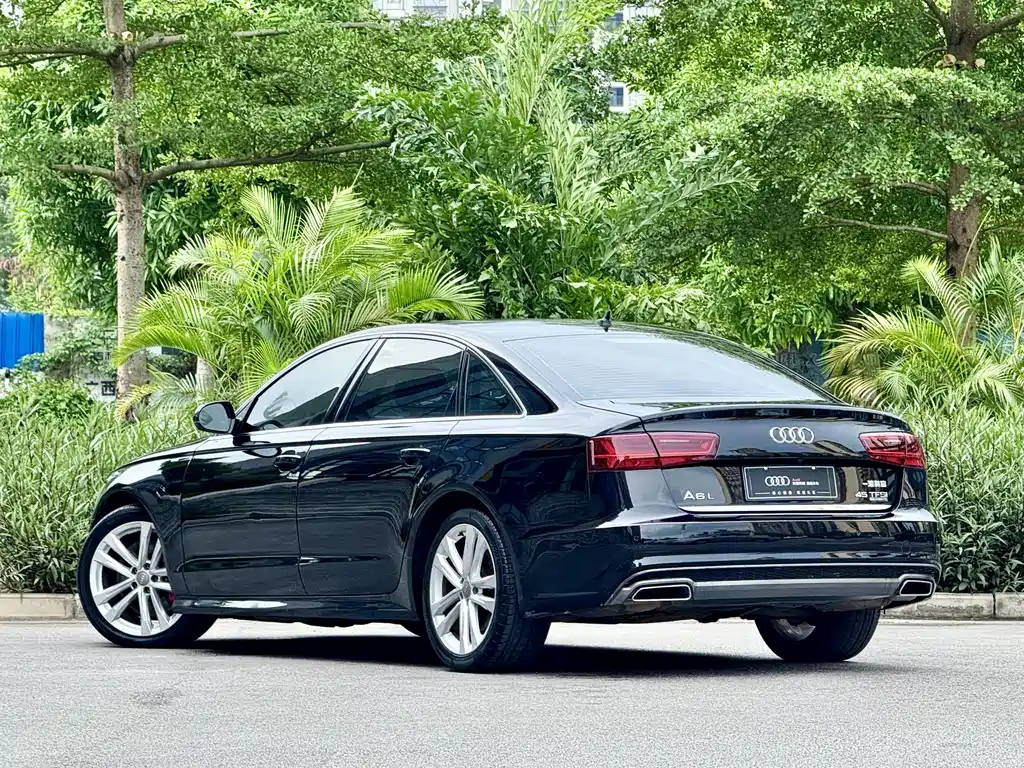 Audi A6L 2018 — фото 5