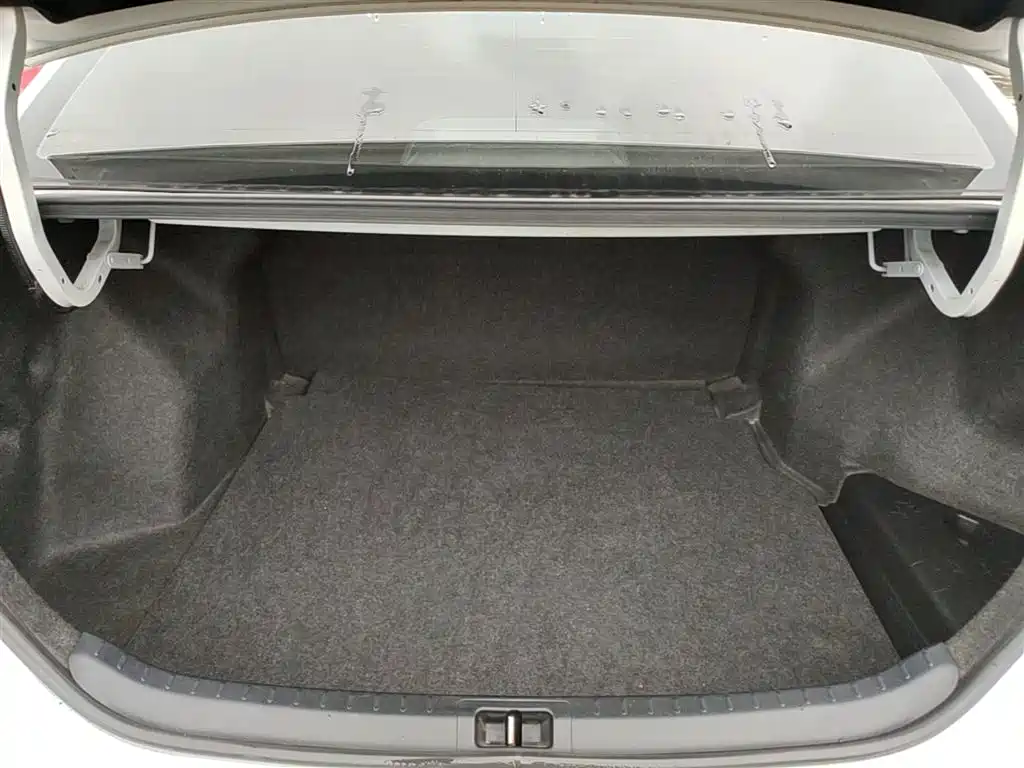 Toyota Corolla 2019 — фото 19