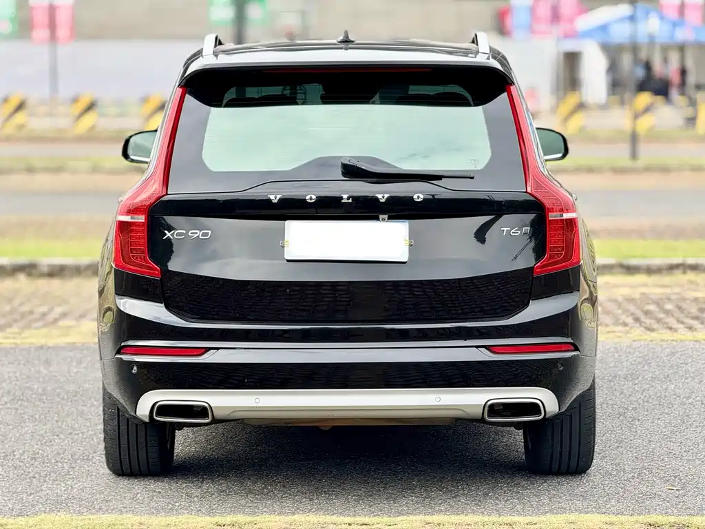 Volvo XC90 2017 — фото 6