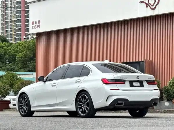 BMW 3 Series 2021