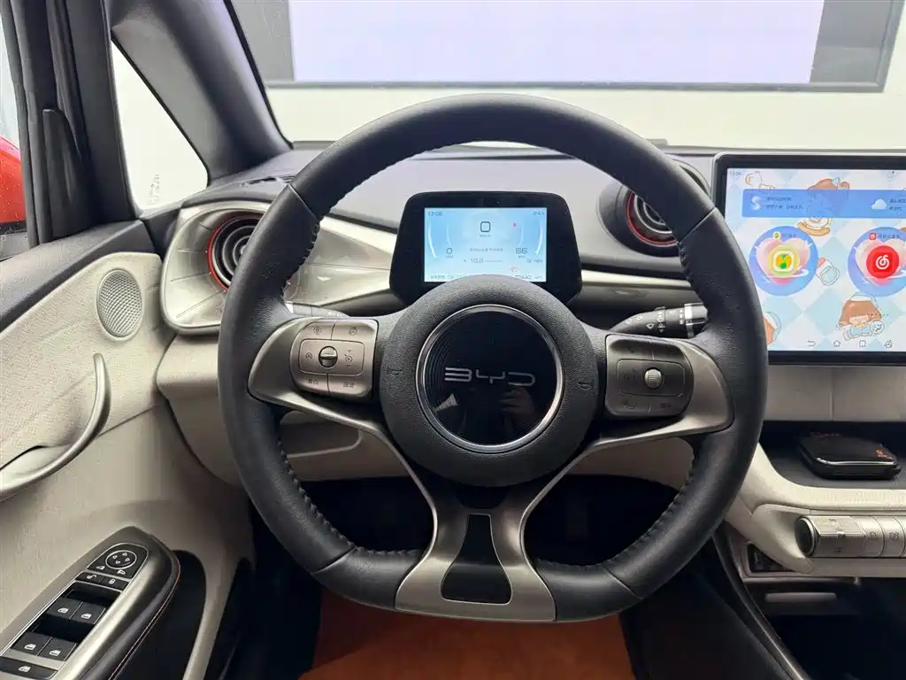 BYD Dolphin 2022 — фото 11