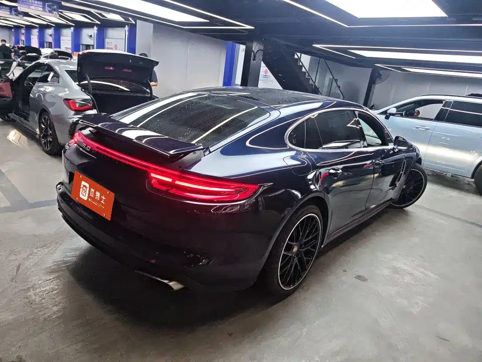 Porsche Panamera 2019 — фото 3