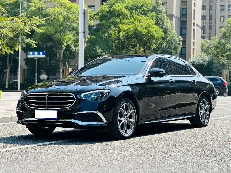 Mercedes-Benz E-Class 2019 — фото 1