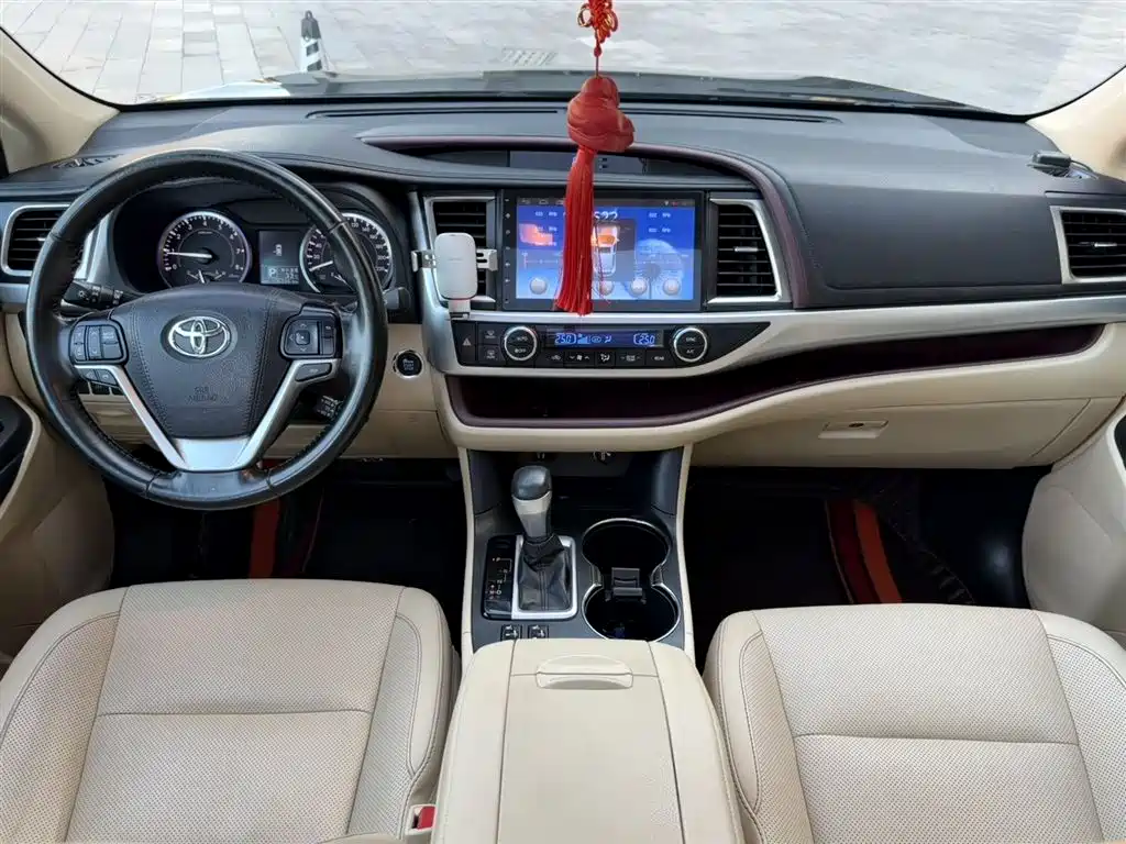 Toyota Highlander 2016 — фото 8