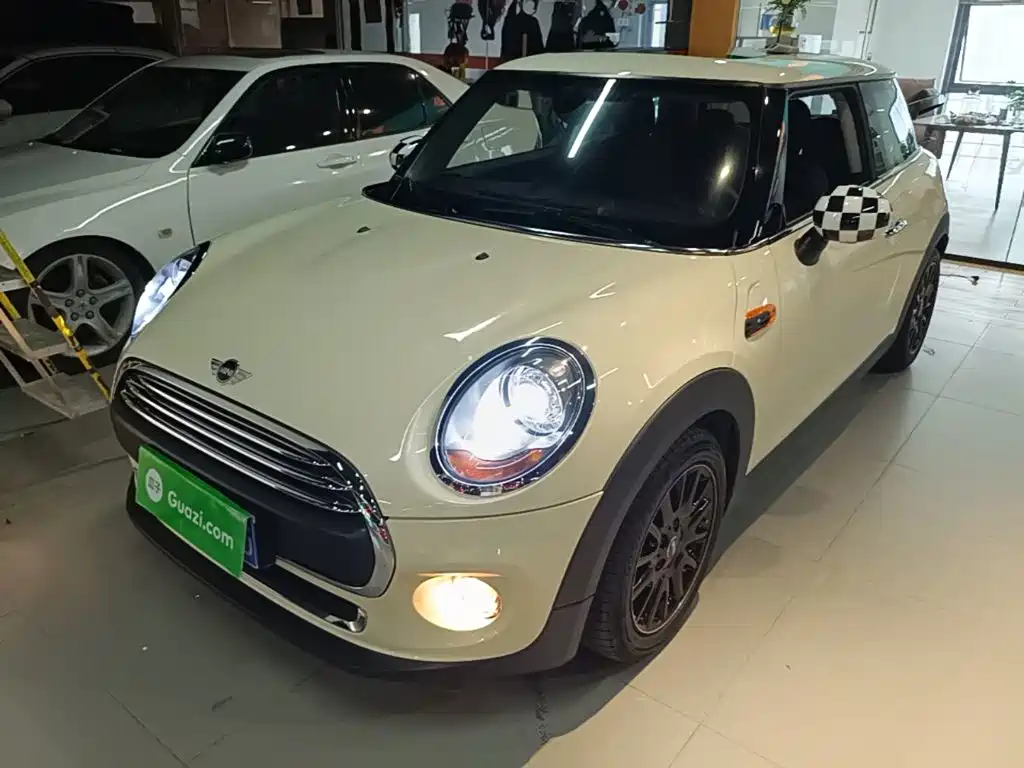 MINI Mini 2018