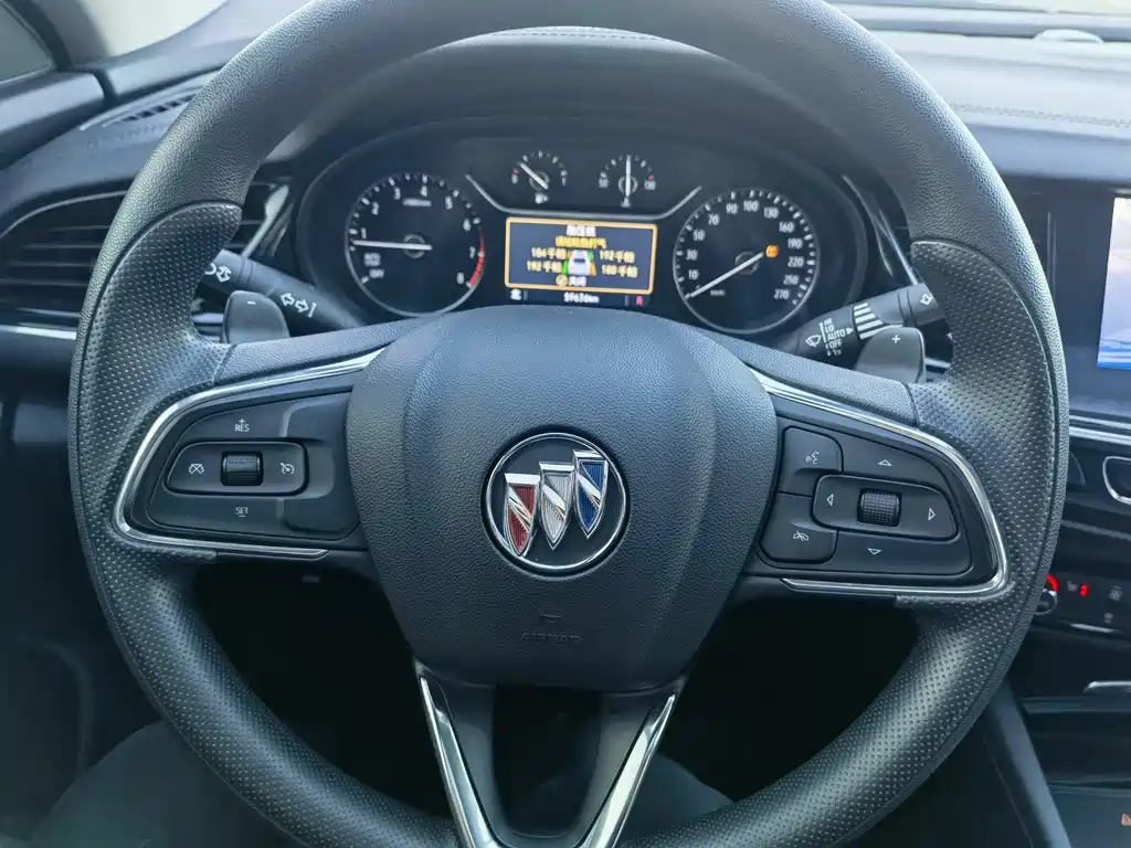Buick Regal 2023 — фото 15