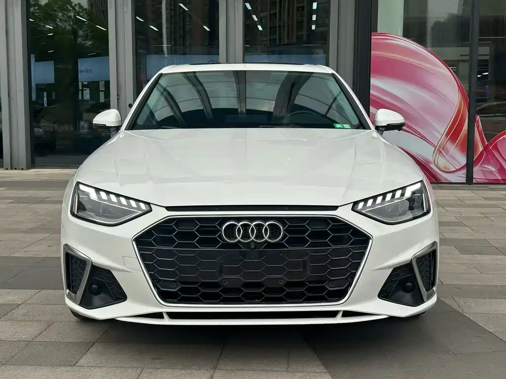 Audi A4L 2020