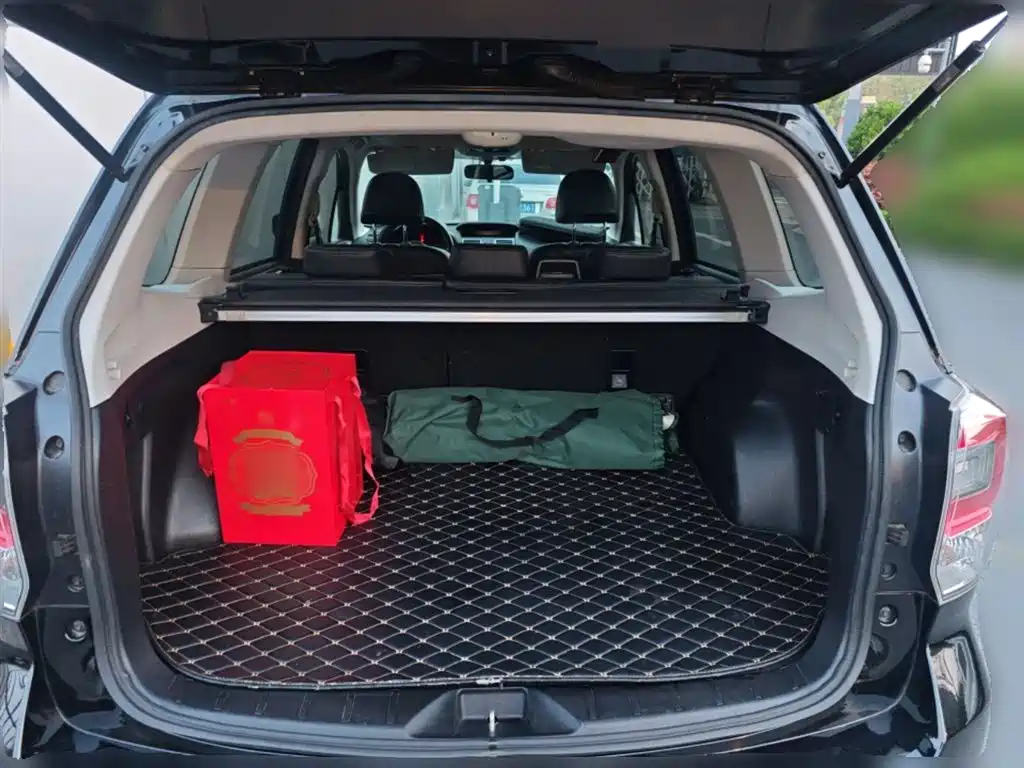Subaru Forester 2017 — фото 10