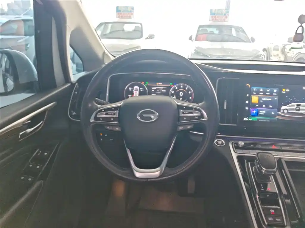 GAC Motor Trumpchi M8 2021 — фото 11