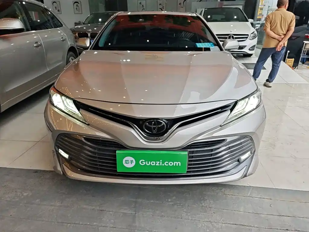 Toyota Camry 2020 — фото 3