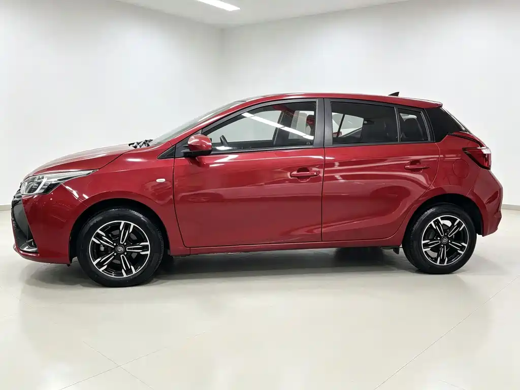 Toyota Yaris L 2018 — фото 14