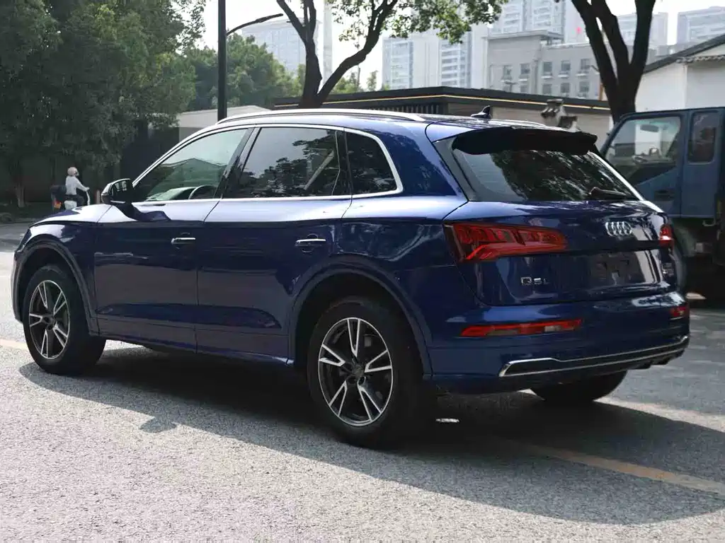 Audi Q5L 2018 — фото 5