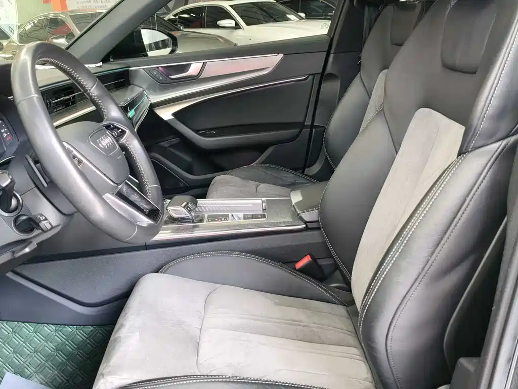Audi A6L 2020