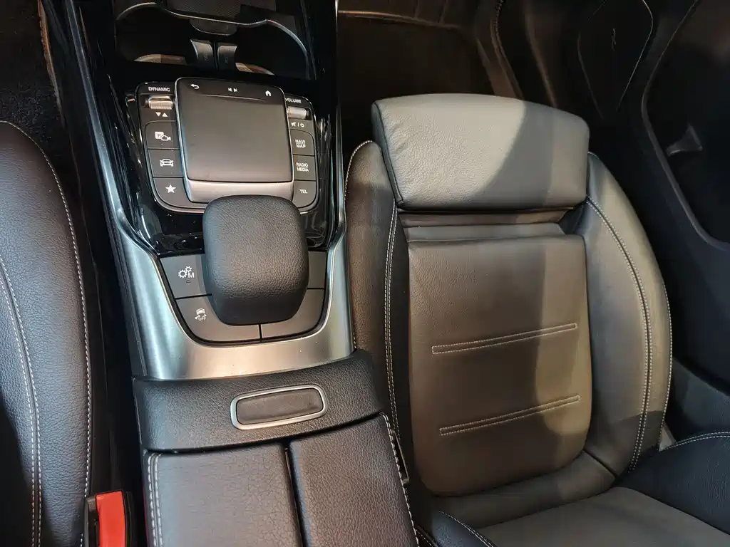 Mercedes-Benz A-Class AMG 2023 — фото 11