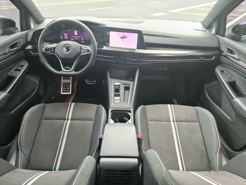 Volkswagen Golf 2023
