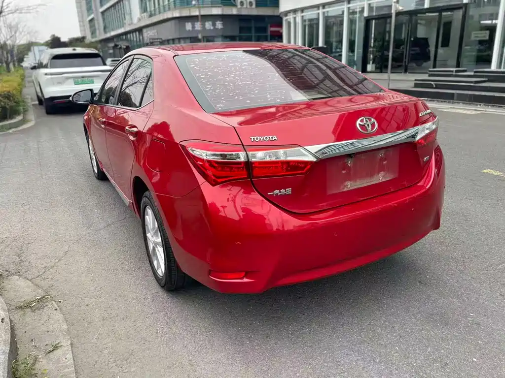 Toyota Corolla 2016 — фото 4