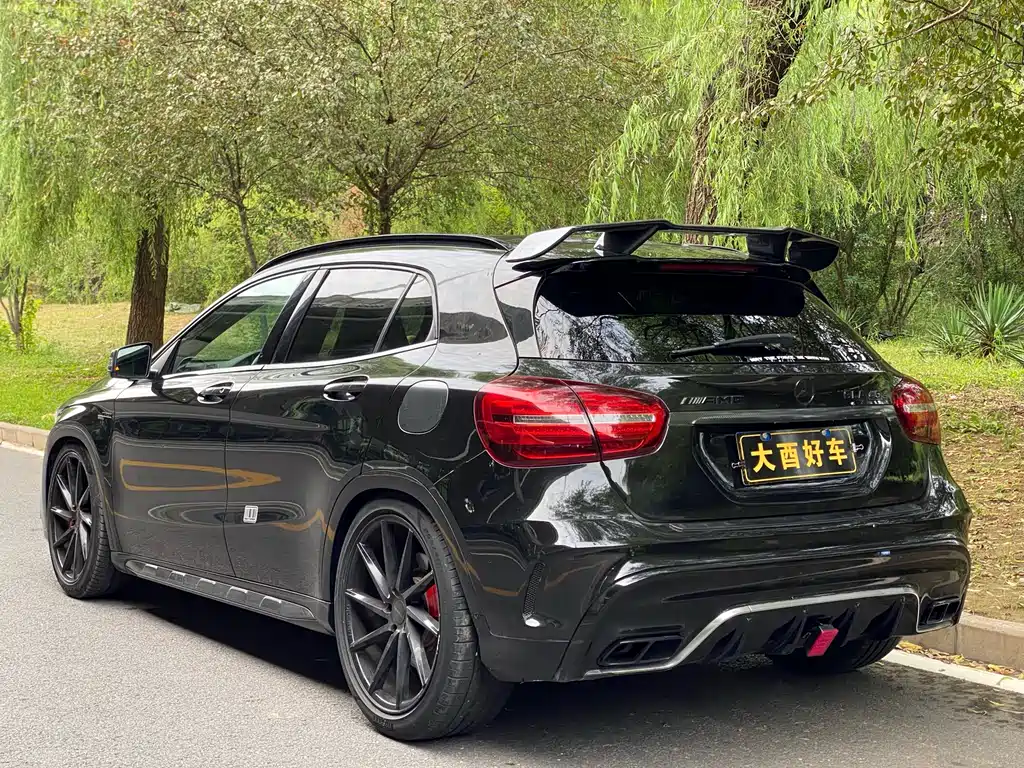 Mercedes-Benz GLA AMG 2018 — фото 7
