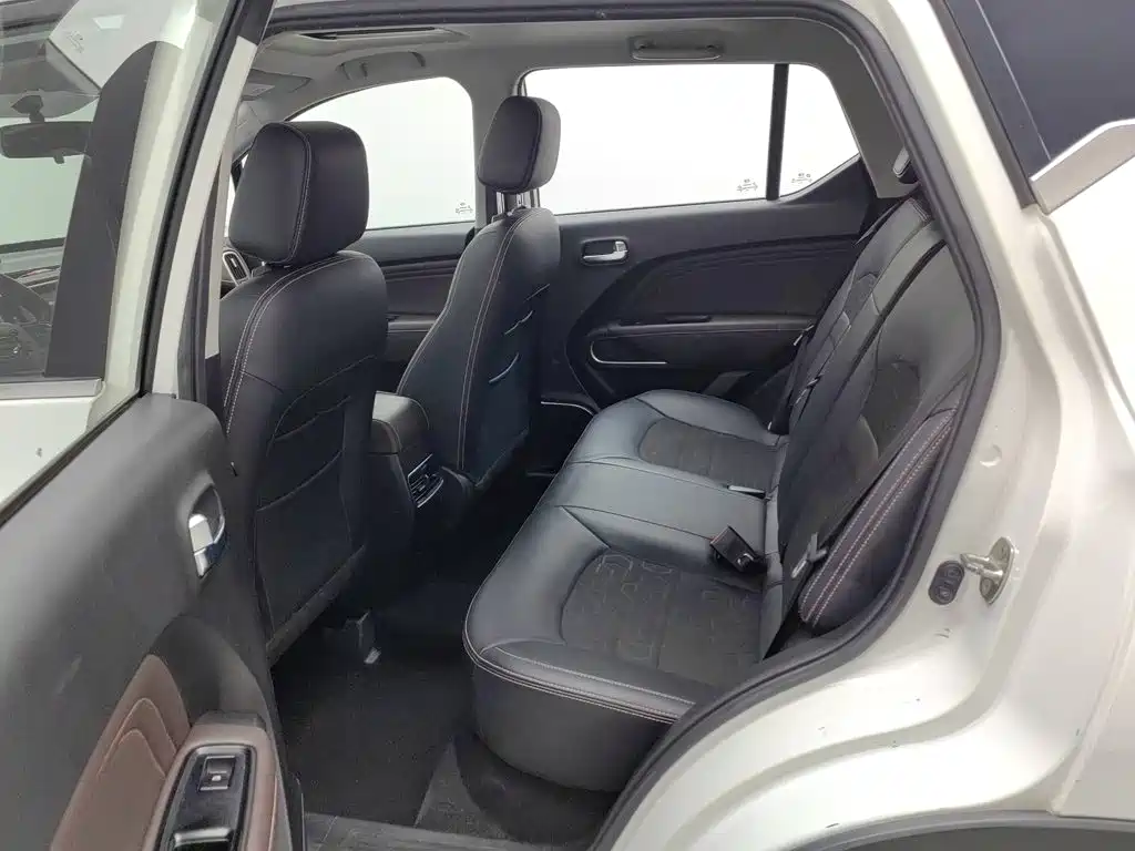 GAC Trumpchi GS3 2020 — фото 15