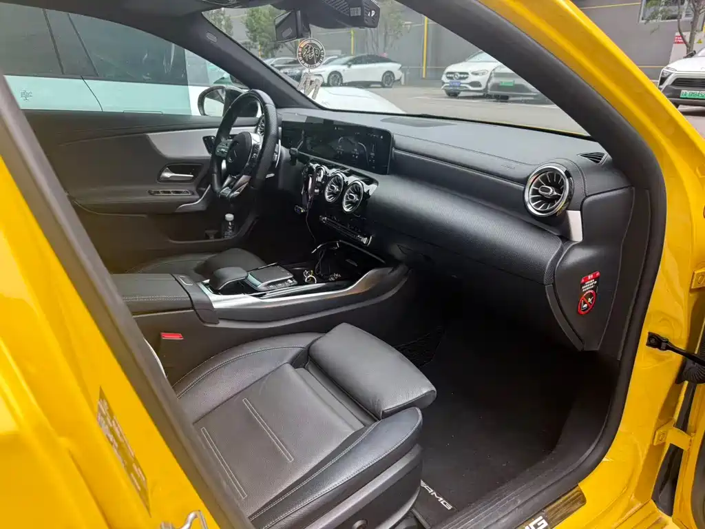 Mercedes-Benz A-Class AMG 2020 — фото 6