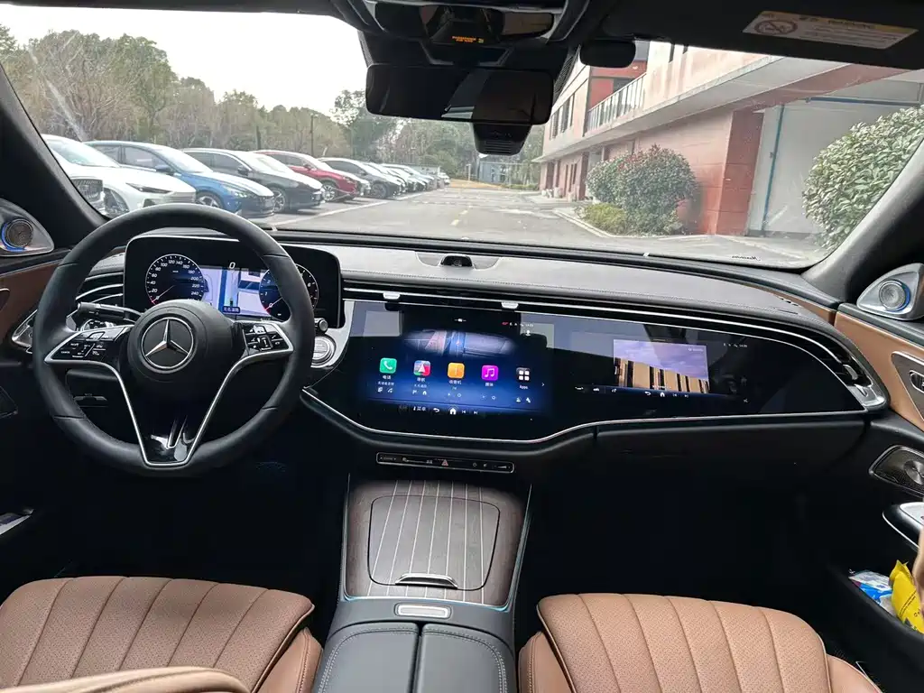 Mercedes-Benz E-Class 2024