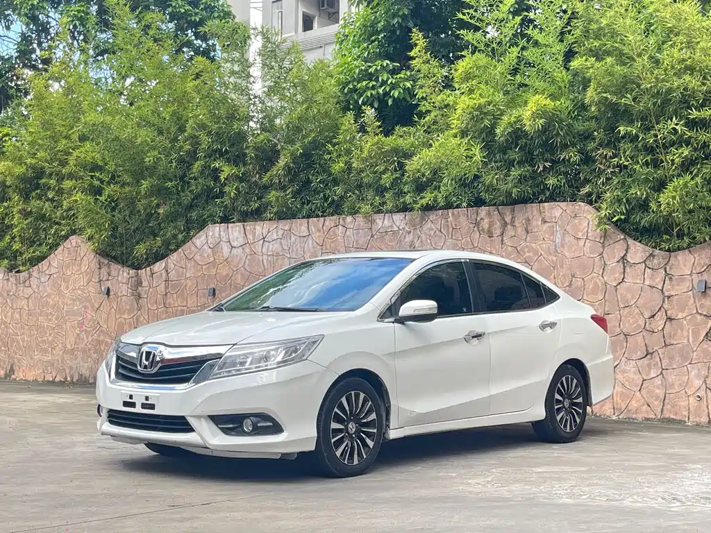 Honda Crider 2015