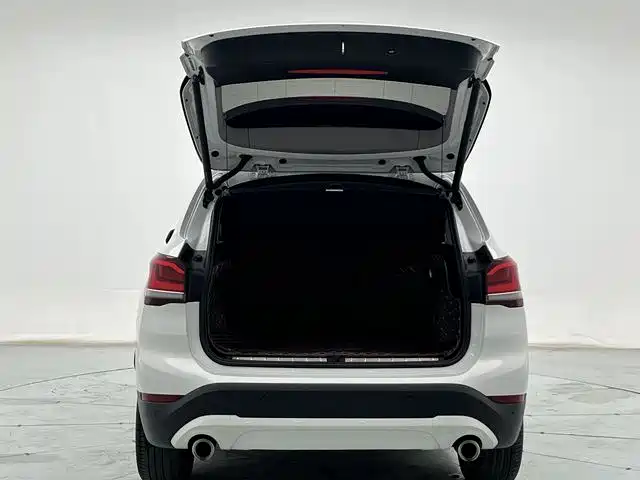 BMW X1 2021 — фото 11