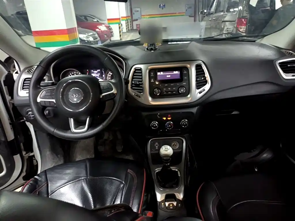 Jeep Compass 2017 — фото 6