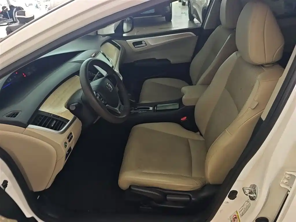 Honda Jade 2016 — фото 15