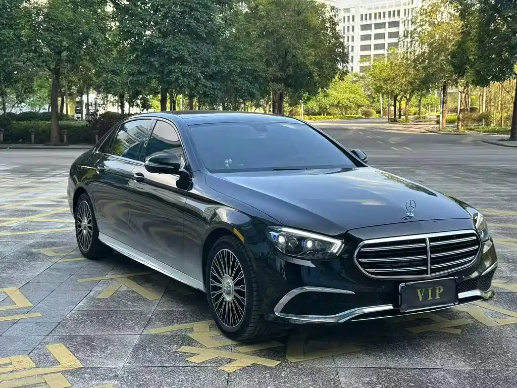 Mercedes-Benz E-Class 2017 — фото 1