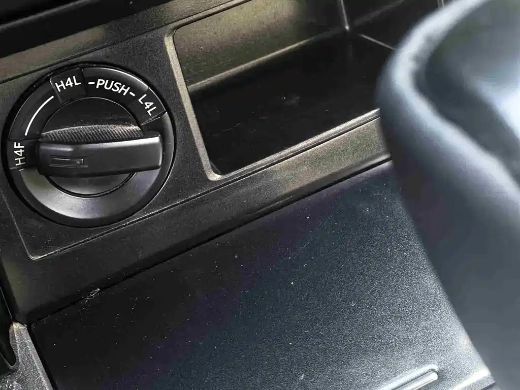 Toyota Prado 2015 — фото 18