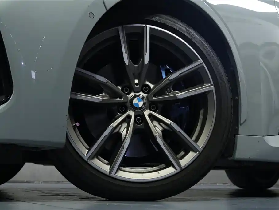 BMW M240i 2024