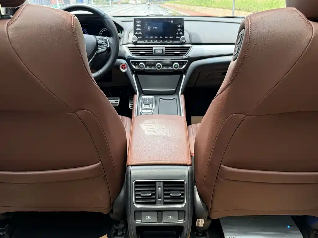 Honda Inspire 2020 — фото 10