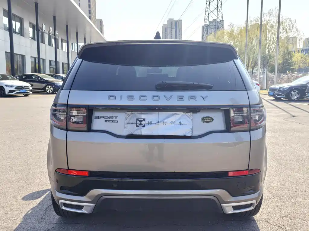 Land Rover Discovery Sport 2021 — фото 8