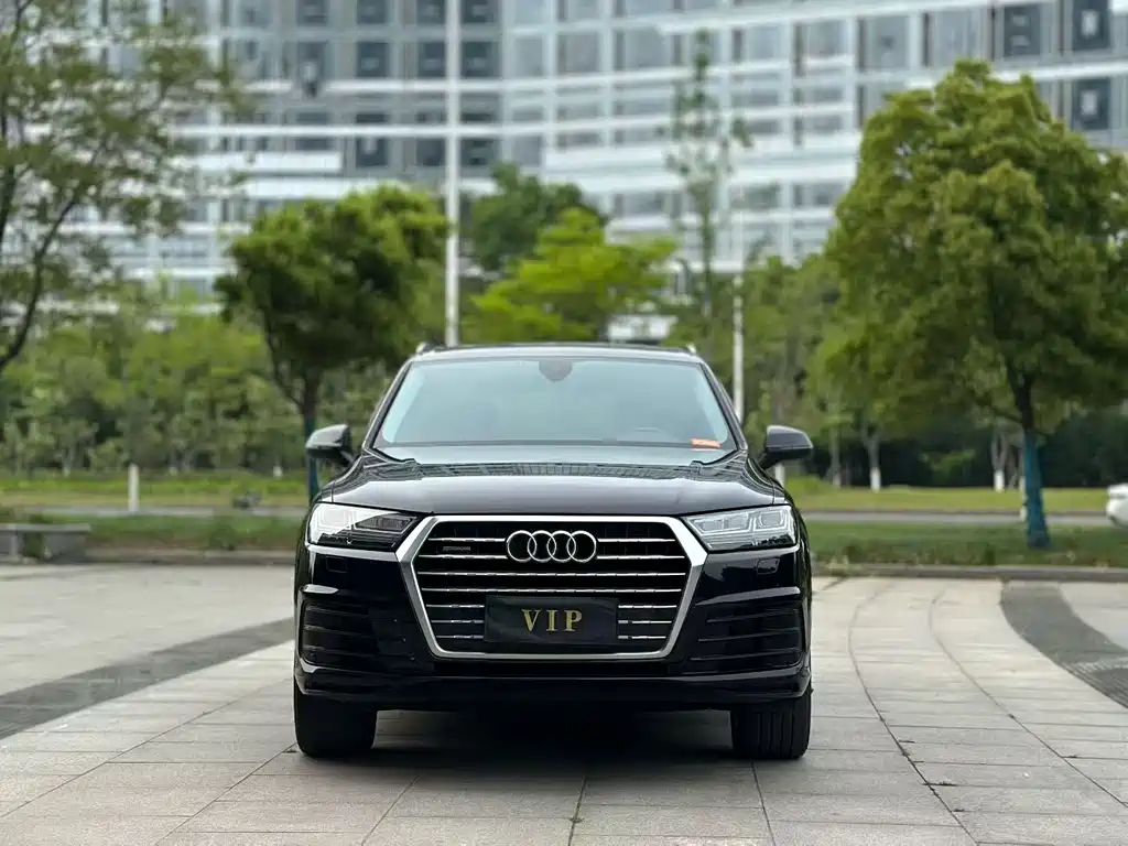 Audi Q7 2018 — фото 2