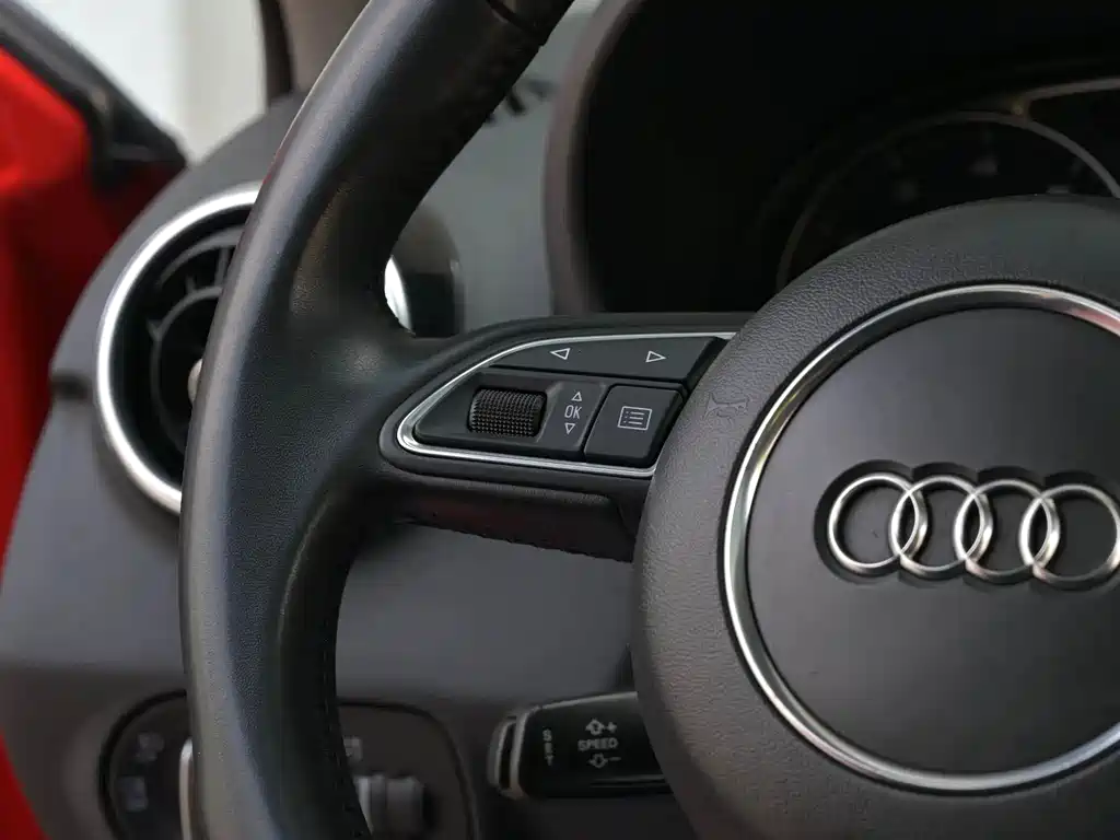 Audi A1 2016 — фото 14