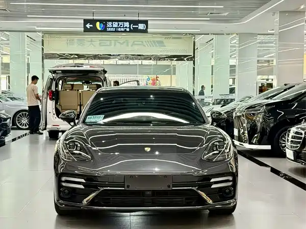 Porsche Panamera 2018