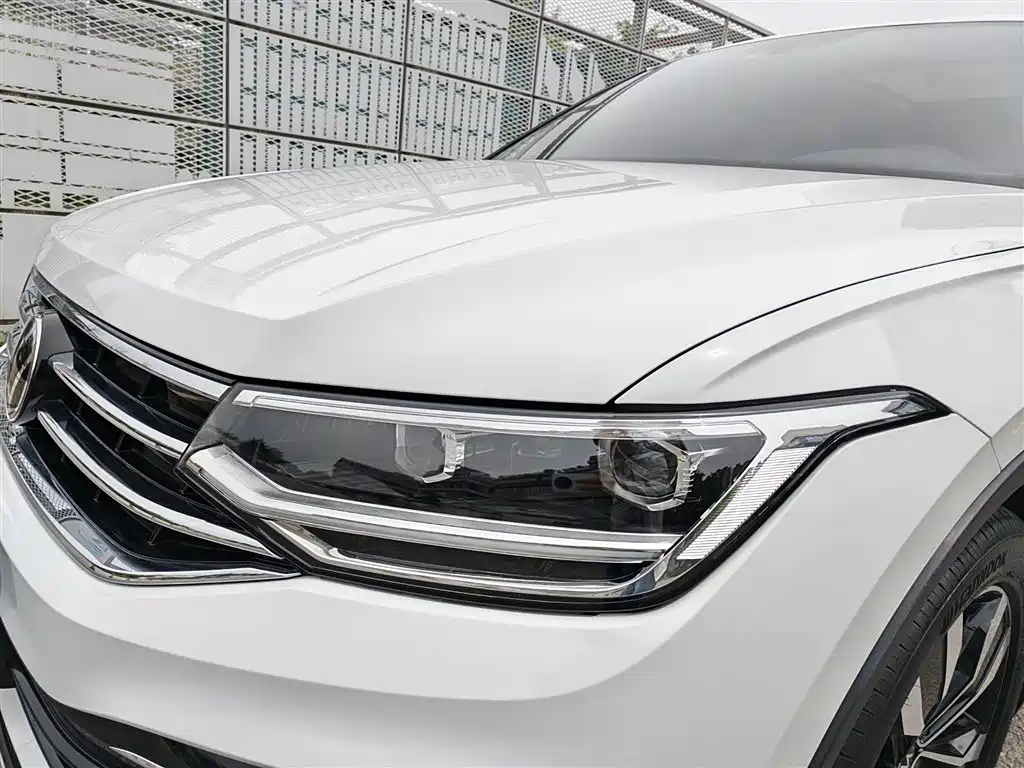 Volkswagen Tiguan L 2024 — фото 18