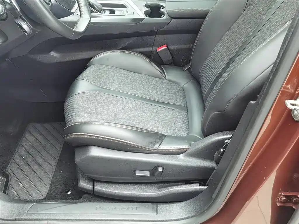 Peugeot 4008 2017 — фото 20