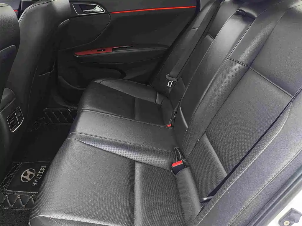 Hyundai Mistra 2015 — фото 10