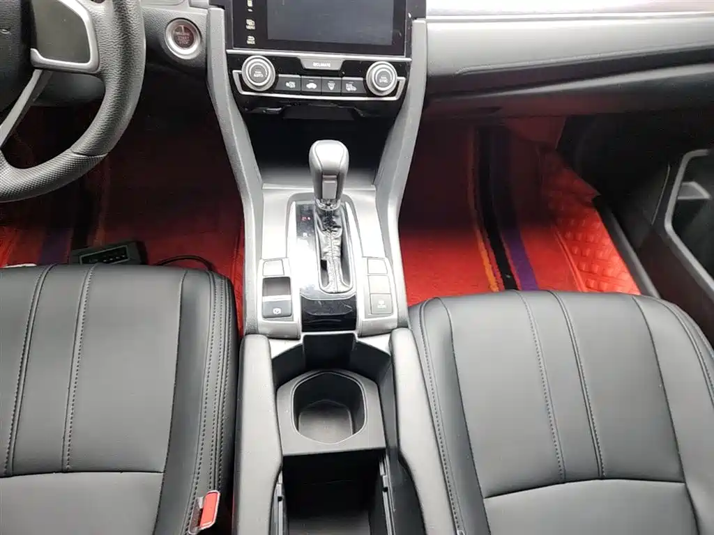 Honda Civic 2019 — фото 14