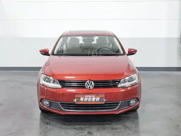 Volkswagen Sagitar 2013
