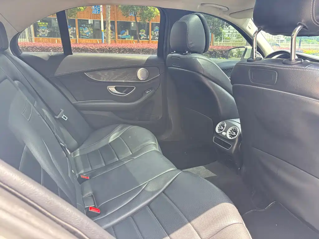 Mercedes-Benz C-Class 2019 — фото 13