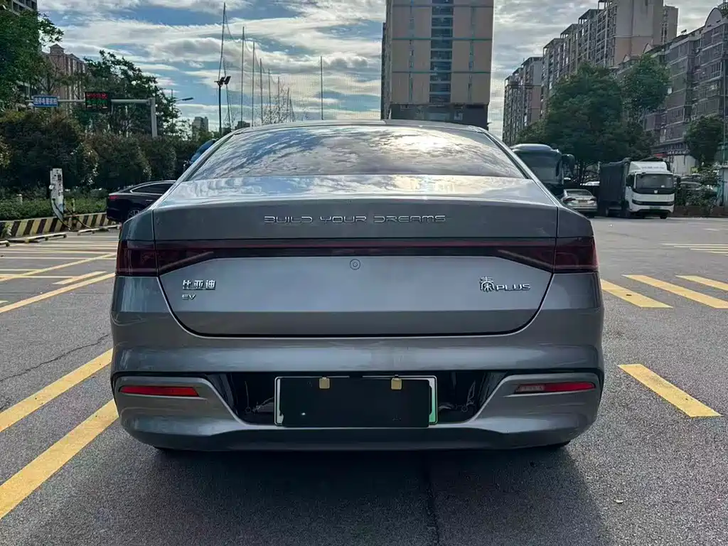BYD Qin PLUS 2022 — фото 8