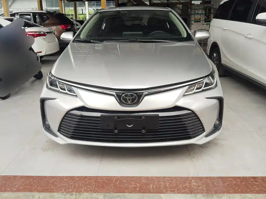 Toyota Corolla 2019 — фото 2