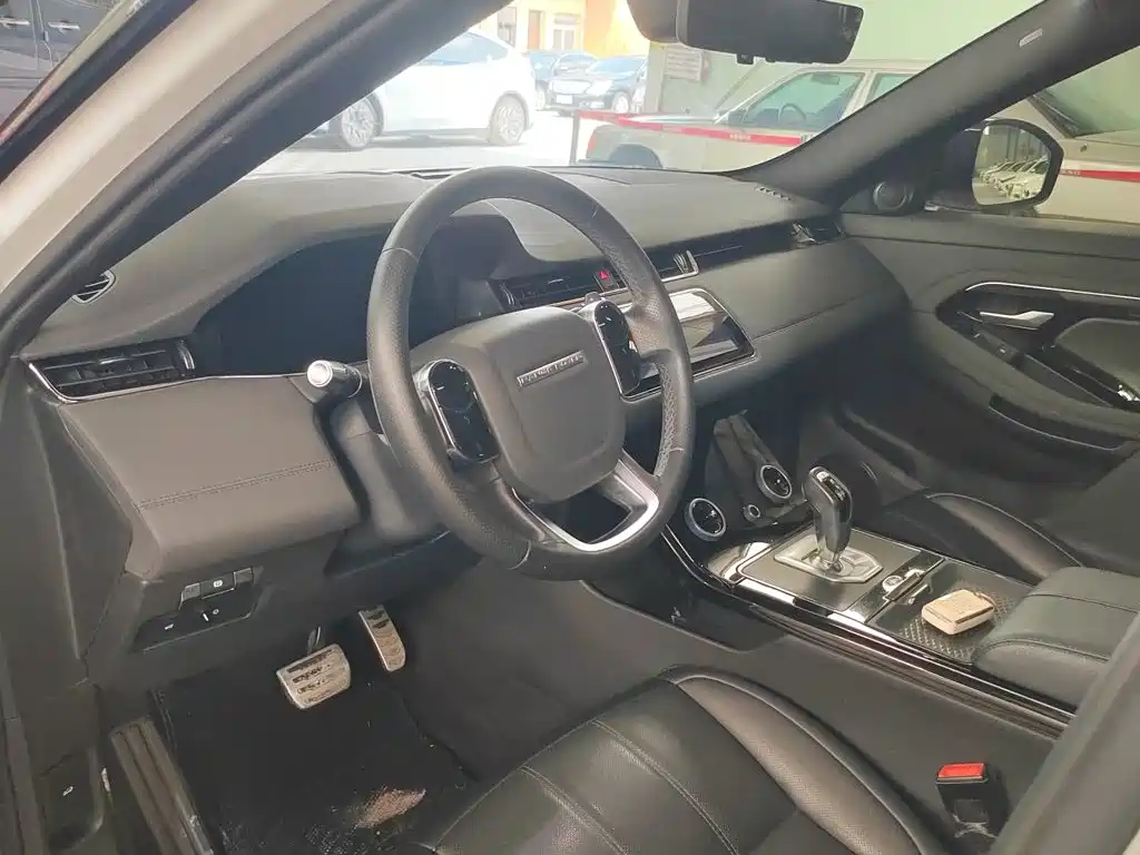 Land Rover Evoque 2020 — фото 13